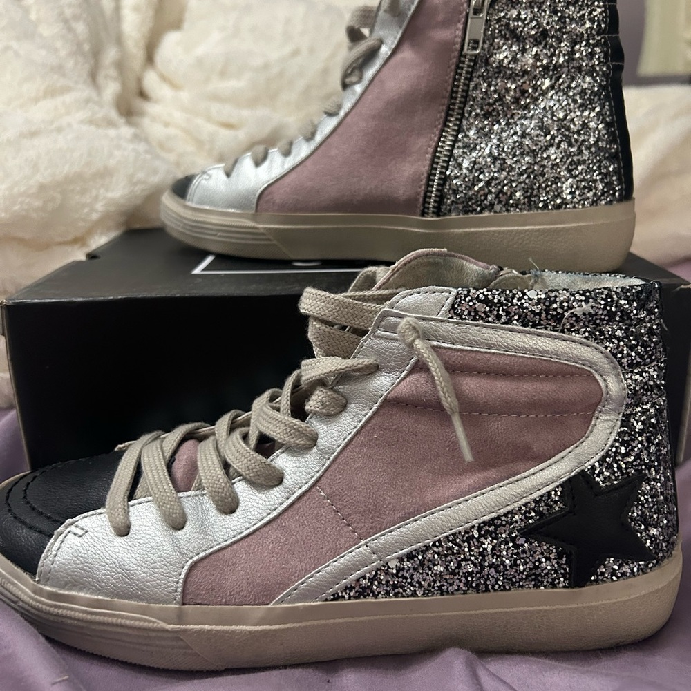 Shu shop glitter star hi tops